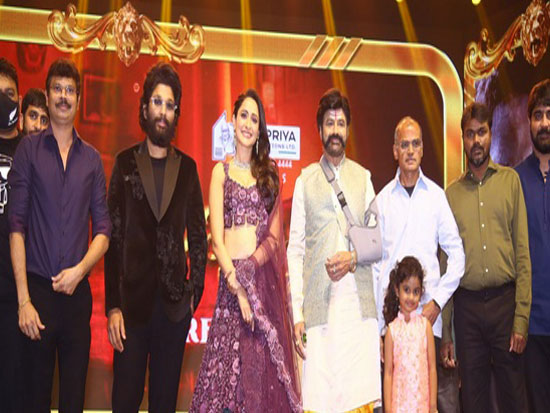 Akhanda Movie Pre-Release Event-4